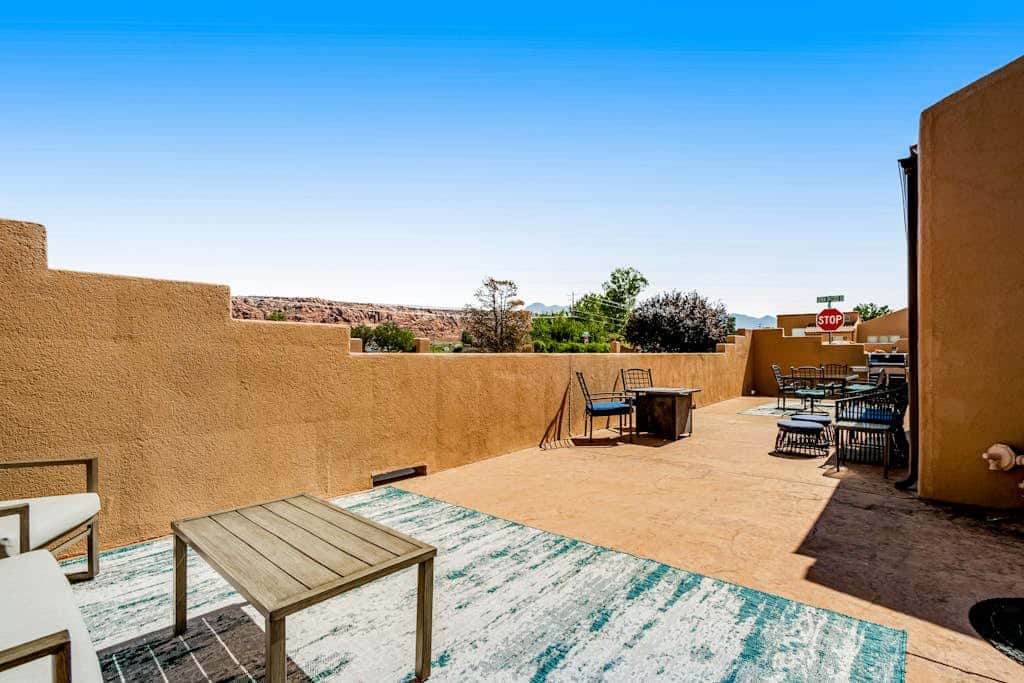Mountain View Home with Patio, Gas Fireplace, Shared Pool and Hot Tub - Dog Friendly