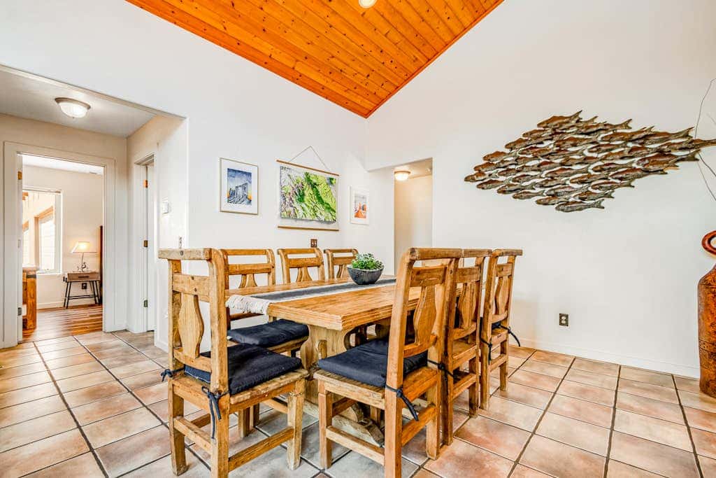 Mountain View Home with Patio, Gas Fireplace, Shared Pool and Hot Tub - Dog Friendly