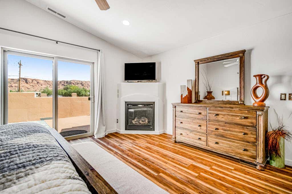 Mountain View Home with Patio, Gas Fireplace, Shared Pool and Hot Tub - Dog Friendly