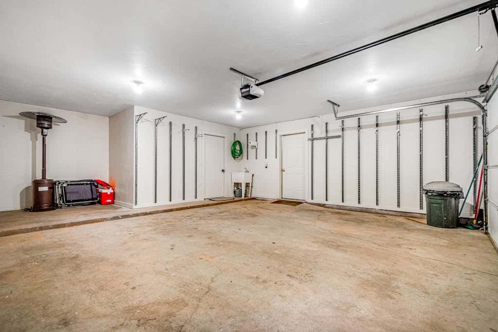 Mountain View Home with Patio, Gas Fireplace, Shared Pool and Hot Tub - Dog Friendly