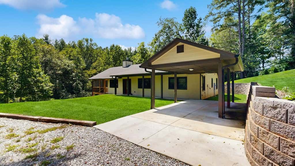 Cozy Creekside Retreat with Screened Porch & Outdoor Grill