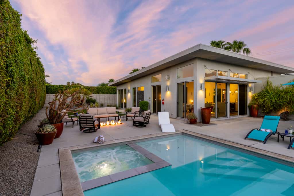 Flamingo Oasis