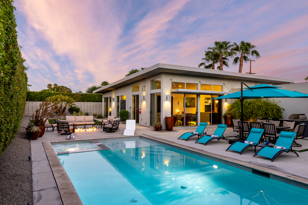 Flamingo Oasis