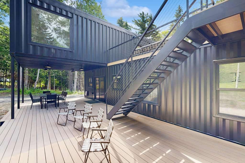 Unique Container Home | Rooftop Deck | Minutes to Mount Snow