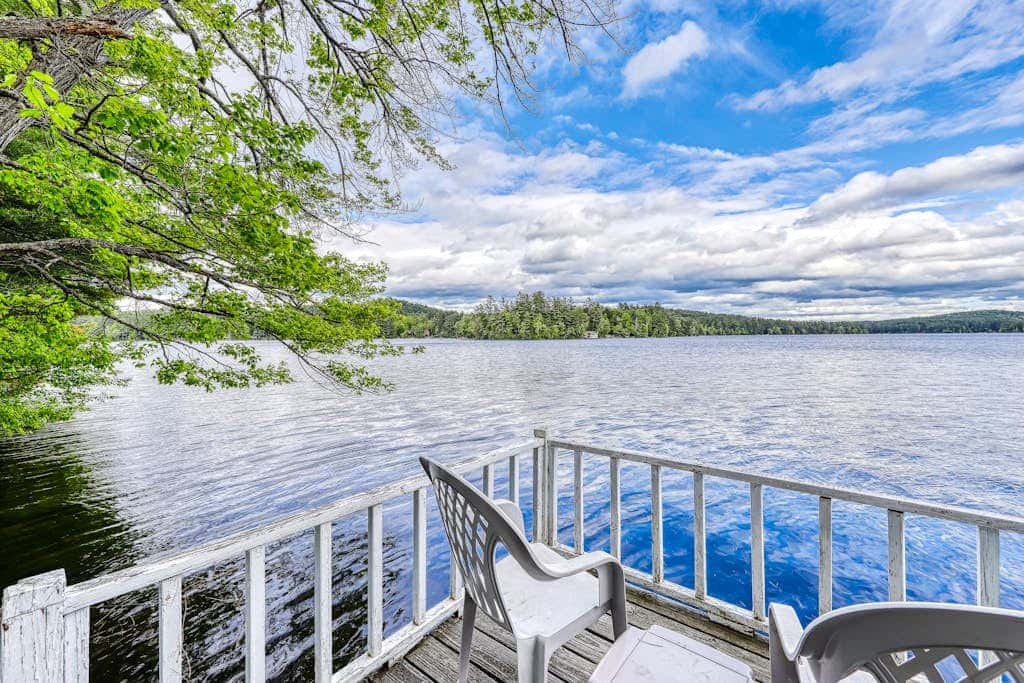 The Lakeside White House