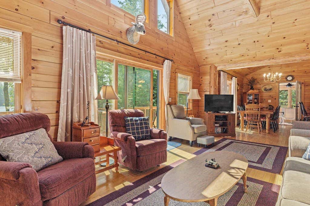 Loon Lodge