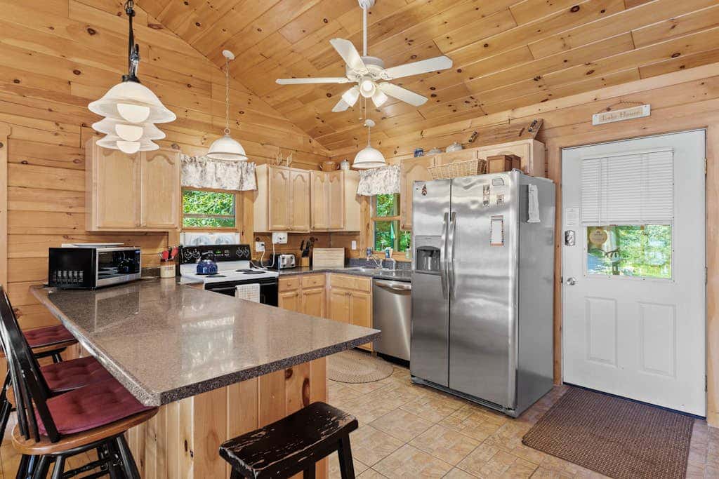 Loon Lodge