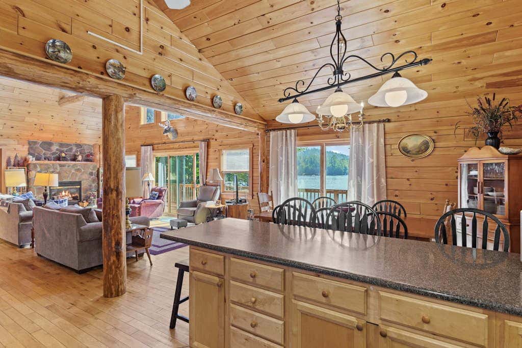 Loon Lodge