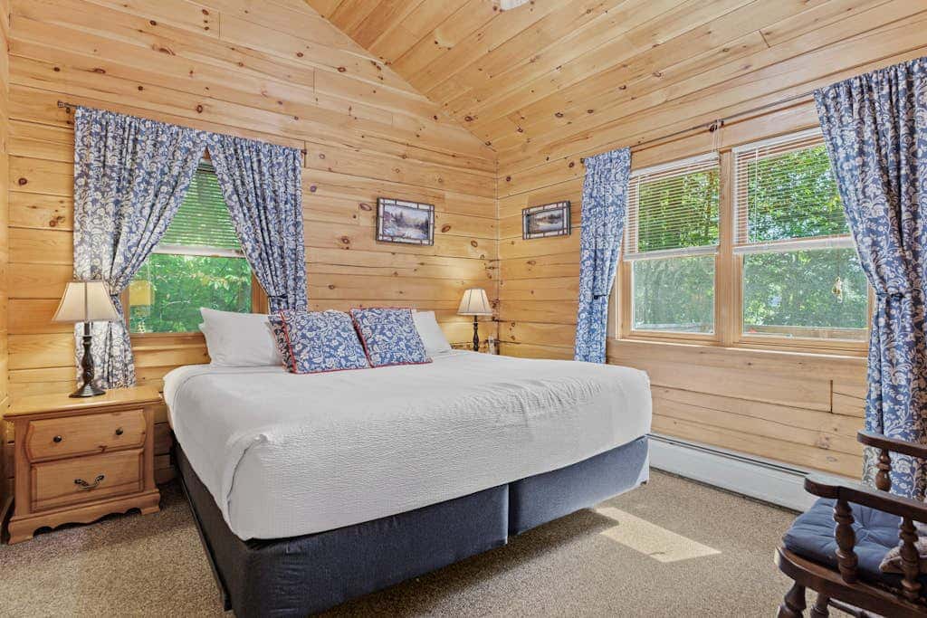 Loon Lodge