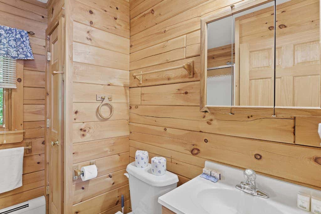 Loon Lodge