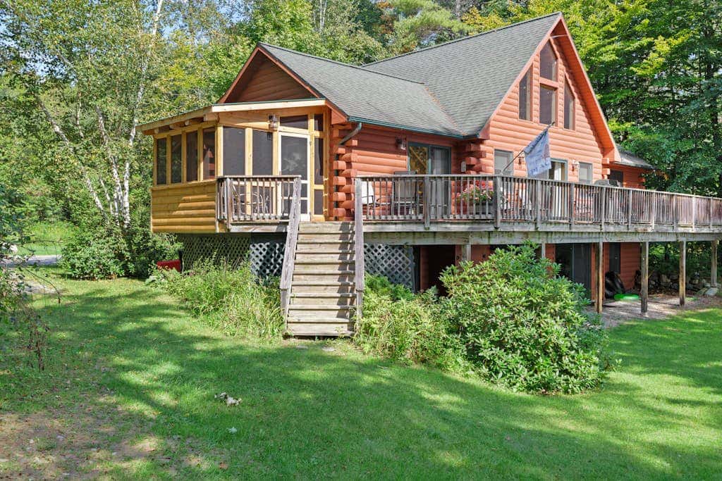 Loon Lodge