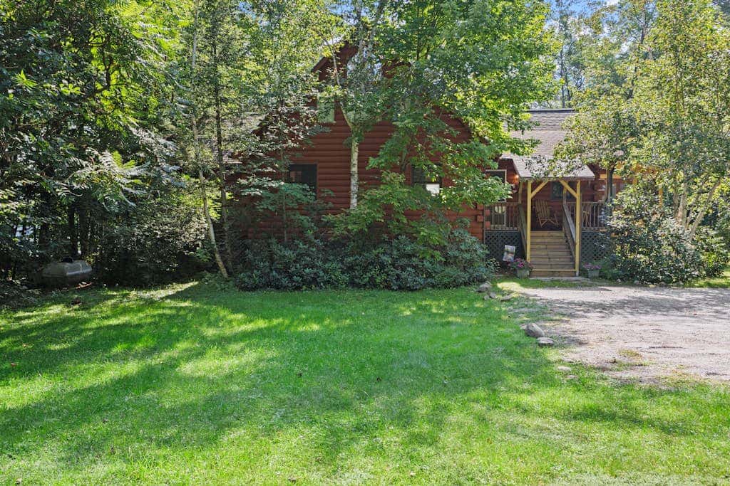 Loon Lodge