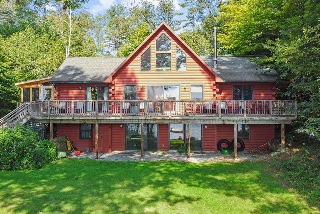 Loon Lodge