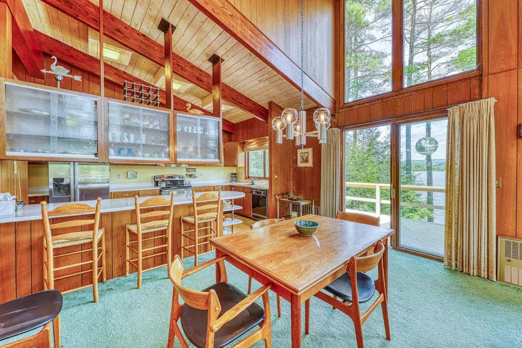 Private Contemporary
