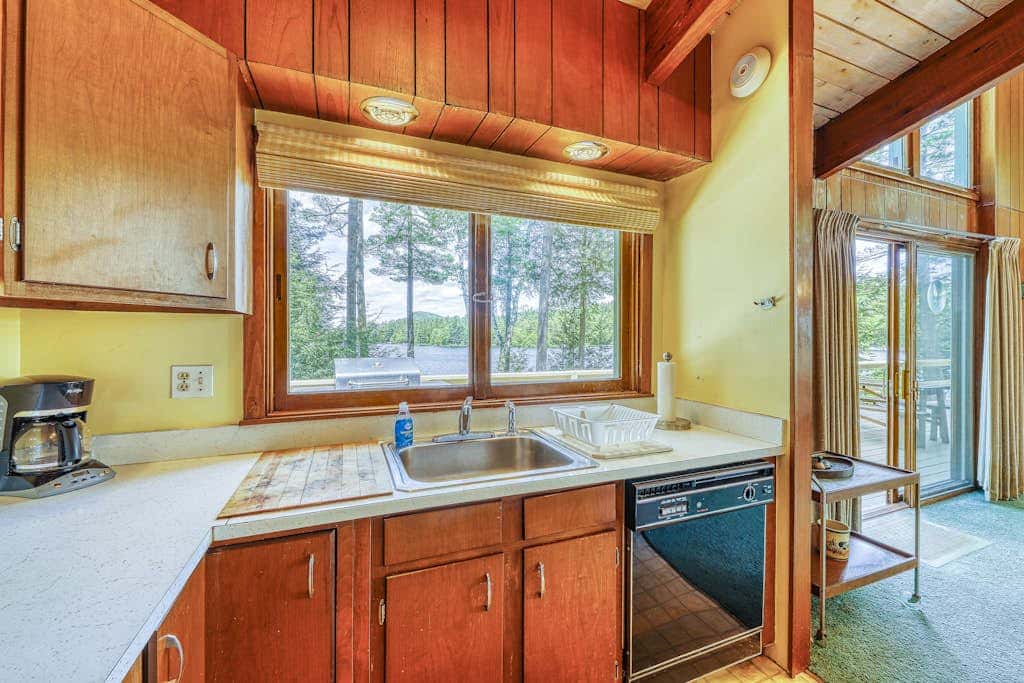 Private Contemporary