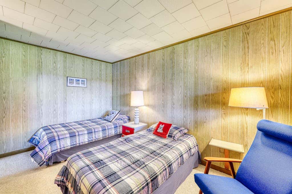 Private Contemporary