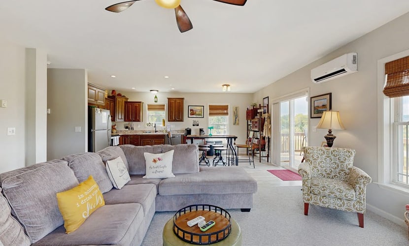 Private, well-appointed home with lake views, deck - near wine trails