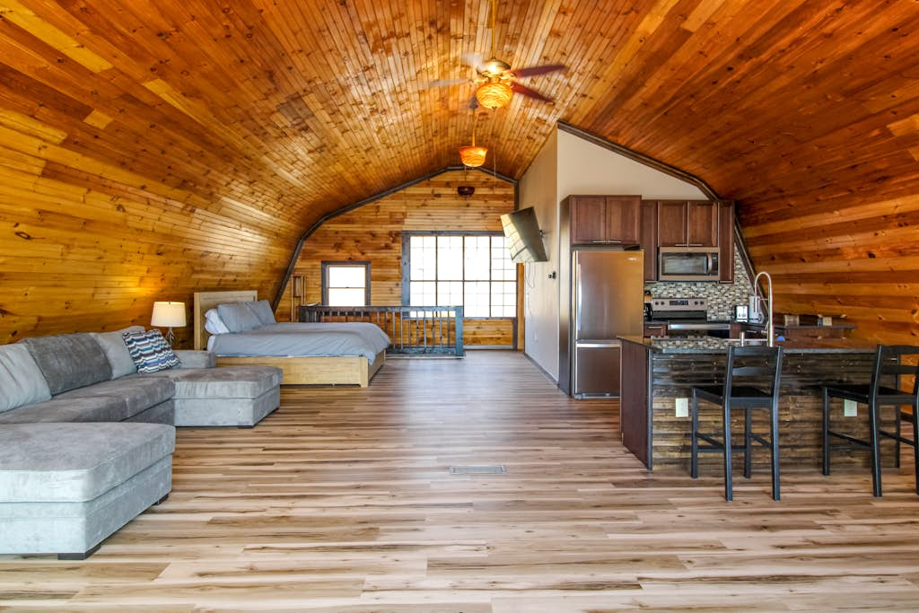 Seneca Lake Getaway - Unit B