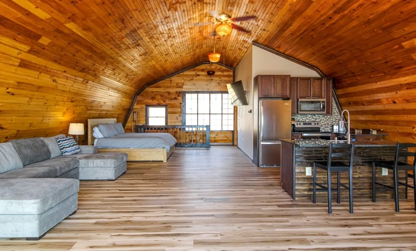 2nd-floor studio w/Seneca Lake views, spacious deck, full kitchen, gas grill
