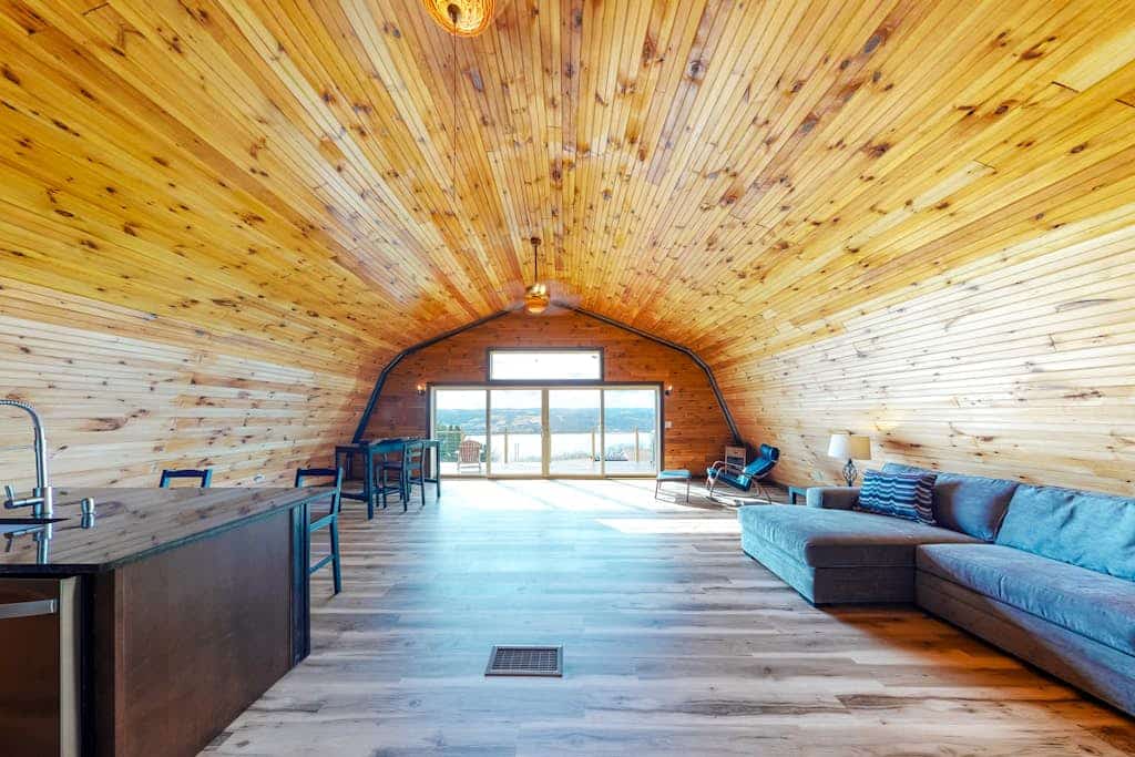 2nd-floor studio w/Seneca Lake views, spacious deck, full kitchen, gas grill