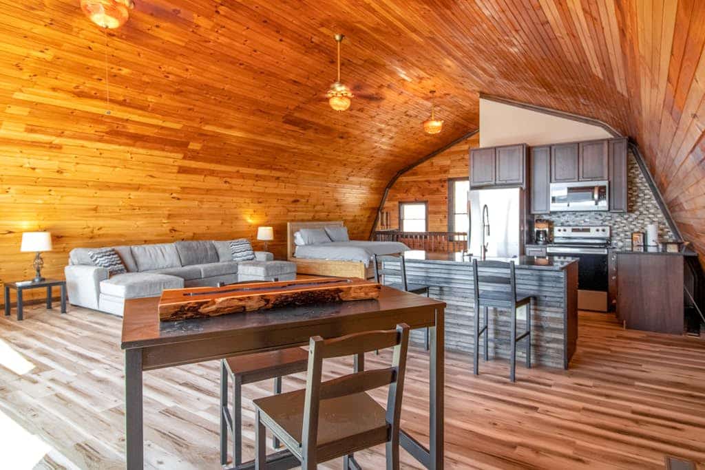 2nd-floor studio w/Seneca Lake views, spacious deck, full kitchen, gas grill