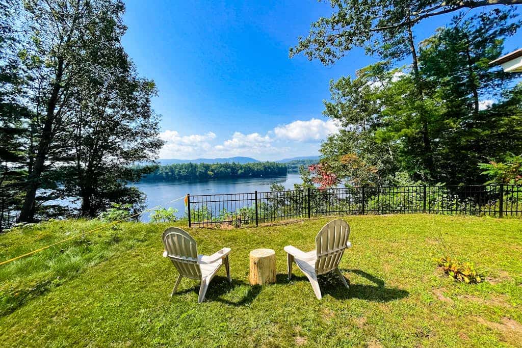 Secluded, romantic cottage with stunning views of the Hudson River