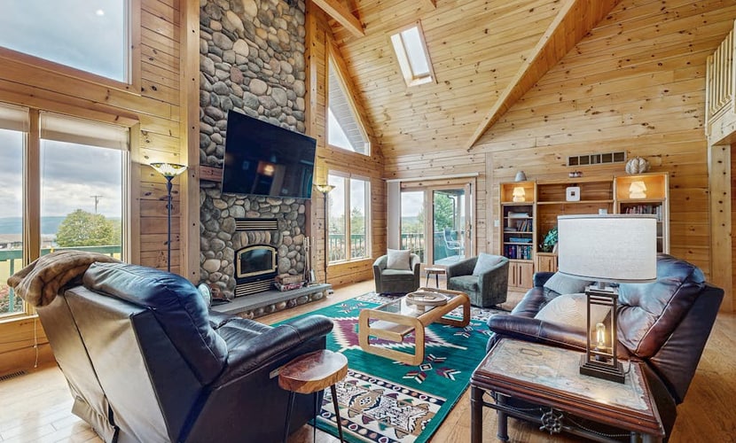Beautiful lake view home with decks, grill, soaking tub & fireplace