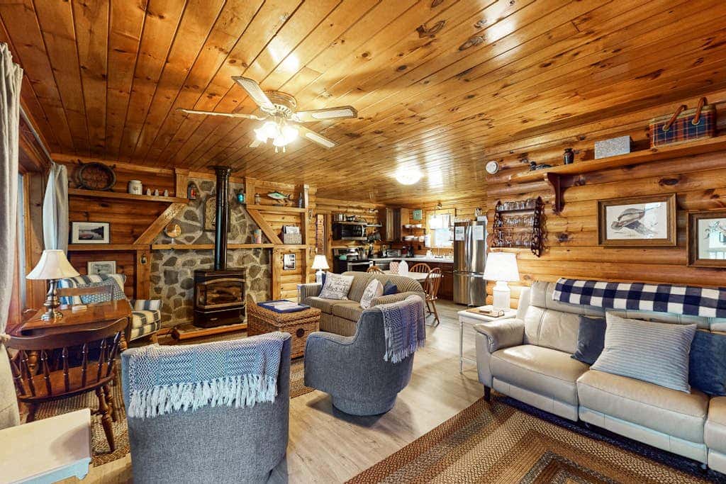 Seneca Lake Log Cabin