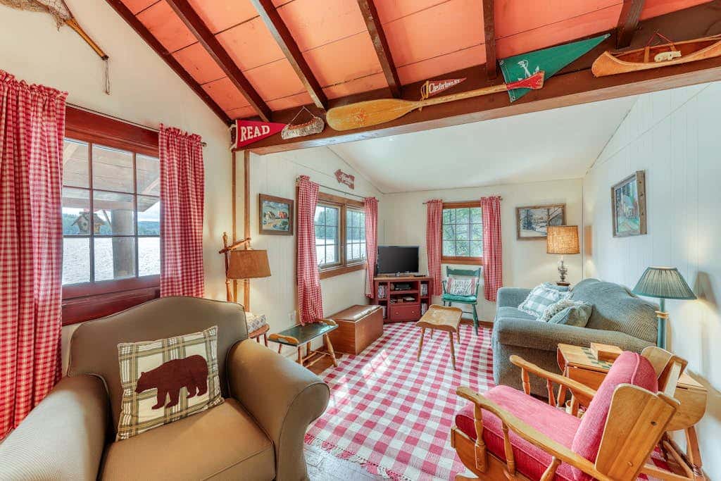Edgewater Cabin