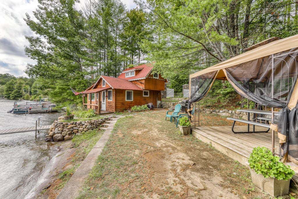 Edgewater Cabin