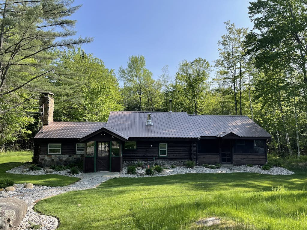 Minerva's Log Cabin Gem