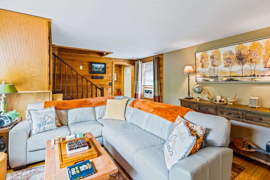 Serene home near Lake George, 20 minutes to Gore Mountain Ski Resort