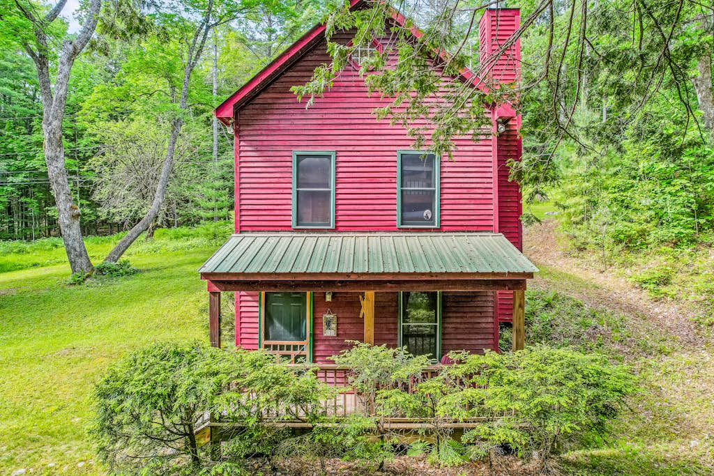 Brook Sound Cabin