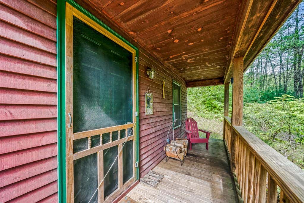 Brook Sound Cabin