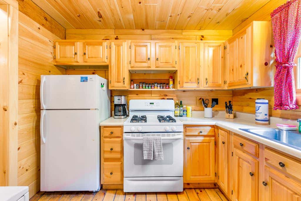 Lost Pond Cabin