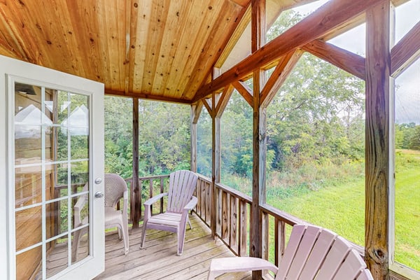 Dog-friendly house close to Seneca Lake with firepit, deck, loft, & washer/dryer