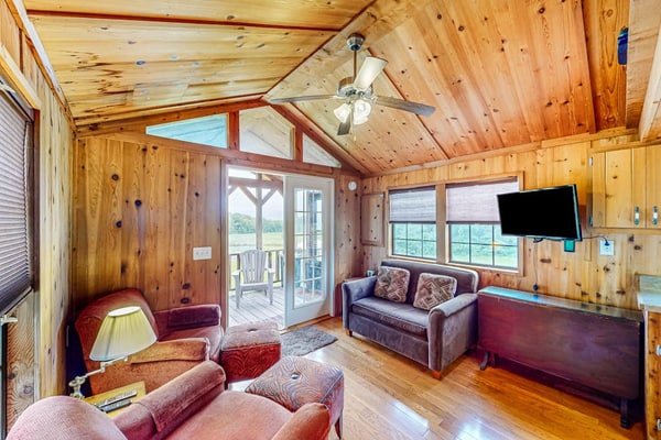 Dog-friendly houses close to Seneca Lake with firepit, deck, & washer/dryer