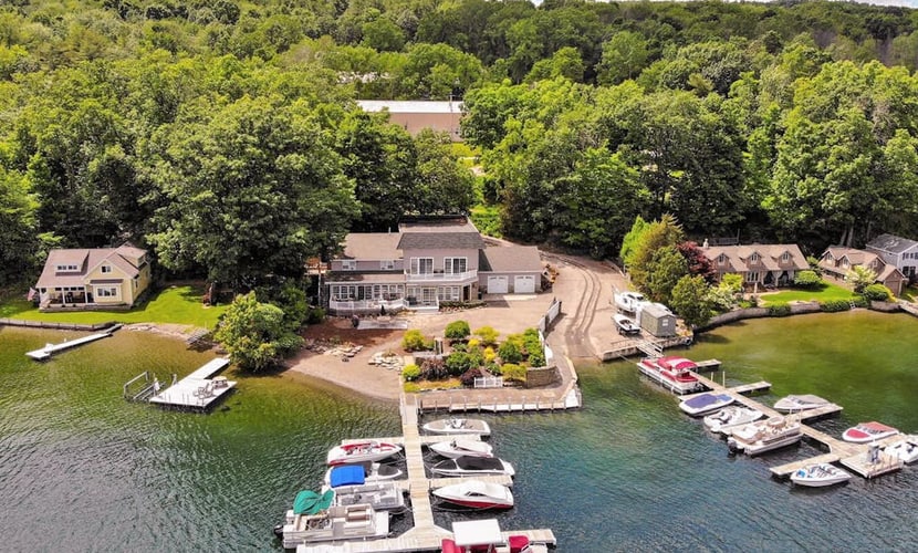 Stunning, Fully-Loaded Home with Pool Table, and Dock