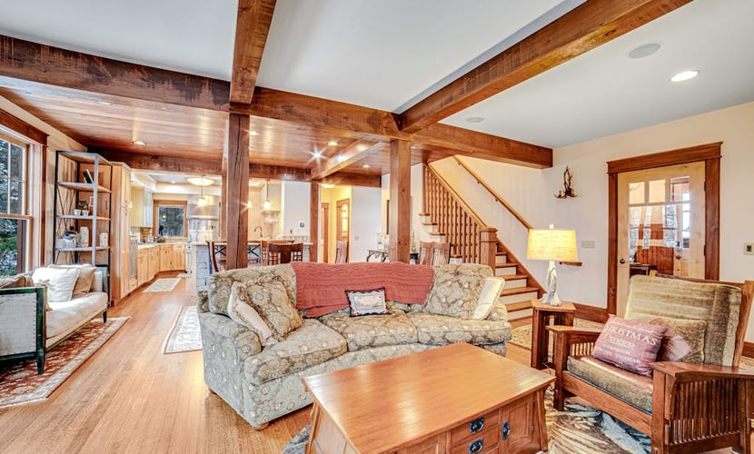 Deluxe, Four-Story Mountain Home with Fast WiFi and Central AC - Near the Slopes