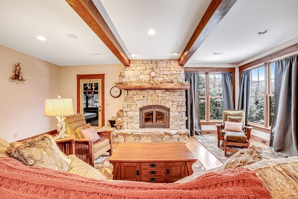 Deluxe, Four-Story Mountain Home with Fast WiFi and Central AC - Near the Slopes