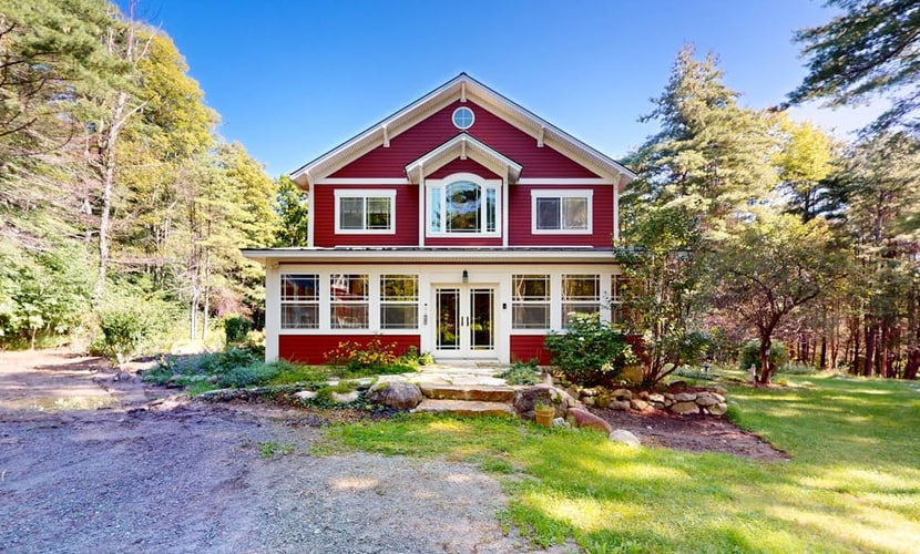 Green home near beach & hiking trails with firepit, fireplace, beautiful views