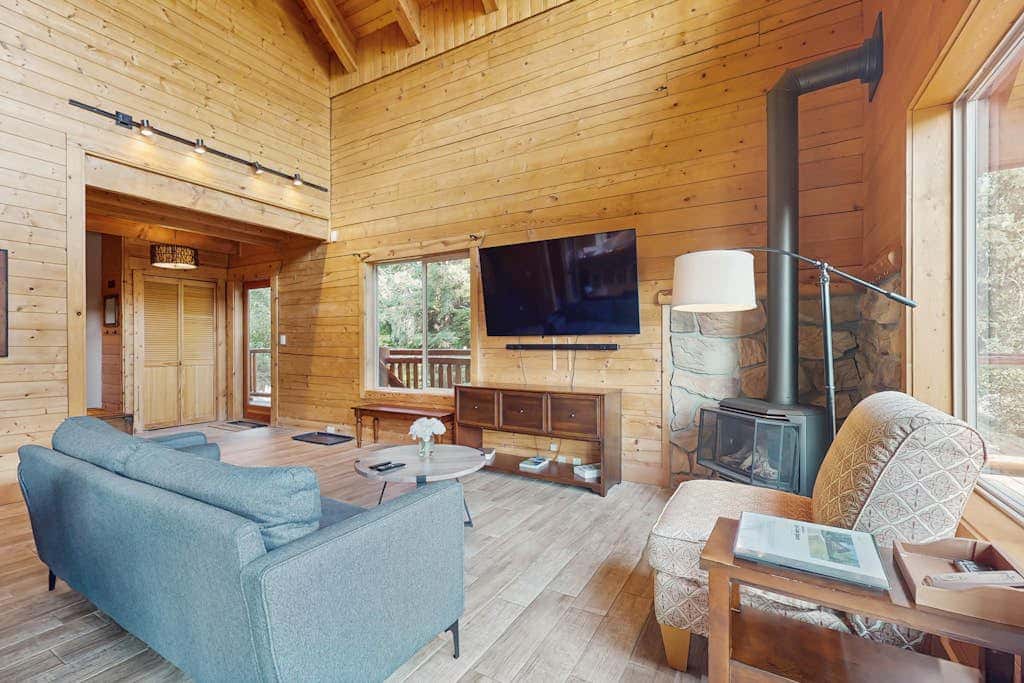 Log Cabin Charm