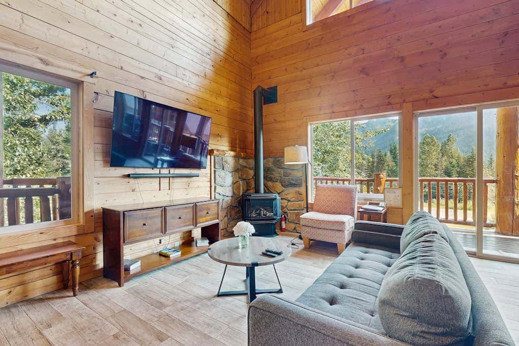 Log Cabin Charm