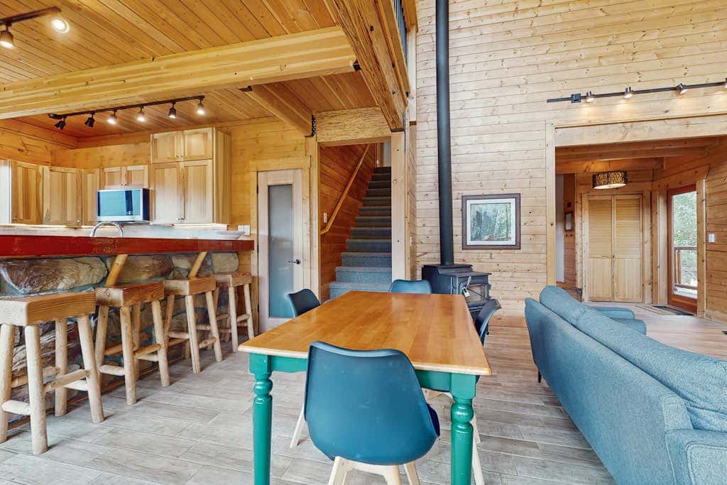 Log Cabin Charm