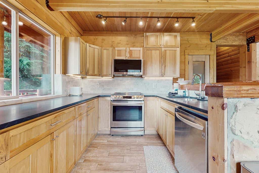 Log Cabin Charm