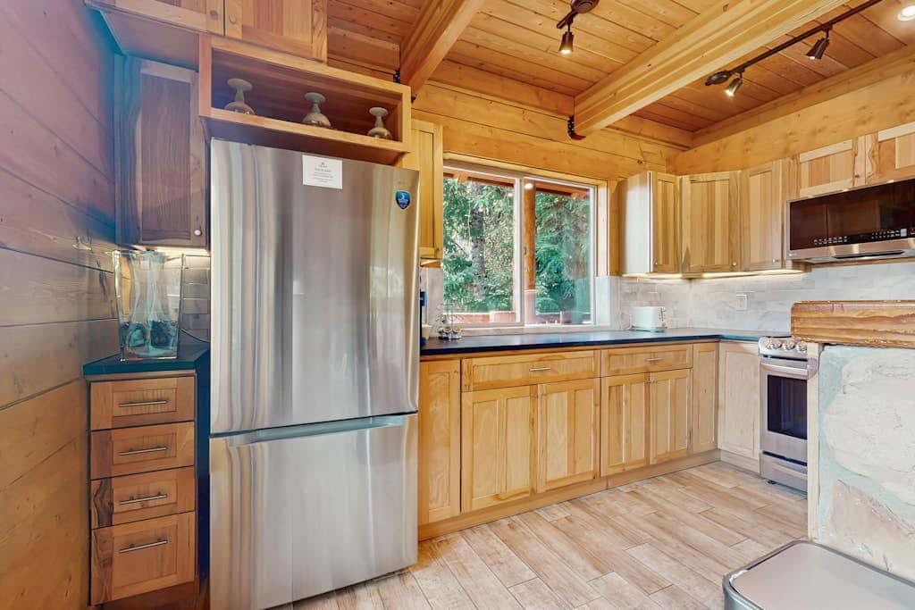 Log Cabin Charm