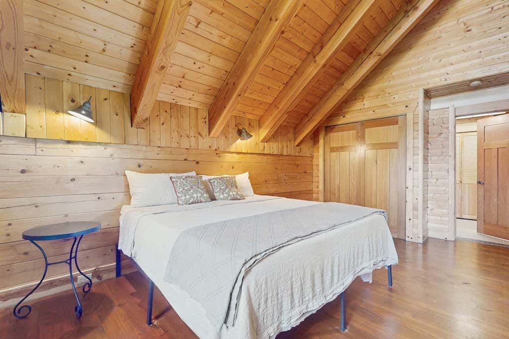 Log Cabin Charm