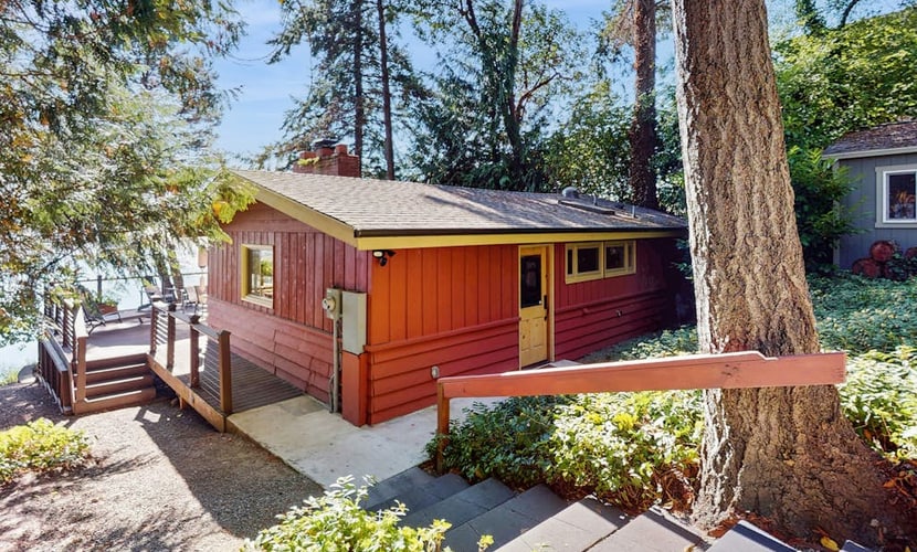 Waterfront Home w/Private Beach, Deck, Wood Fireplace, Sound View