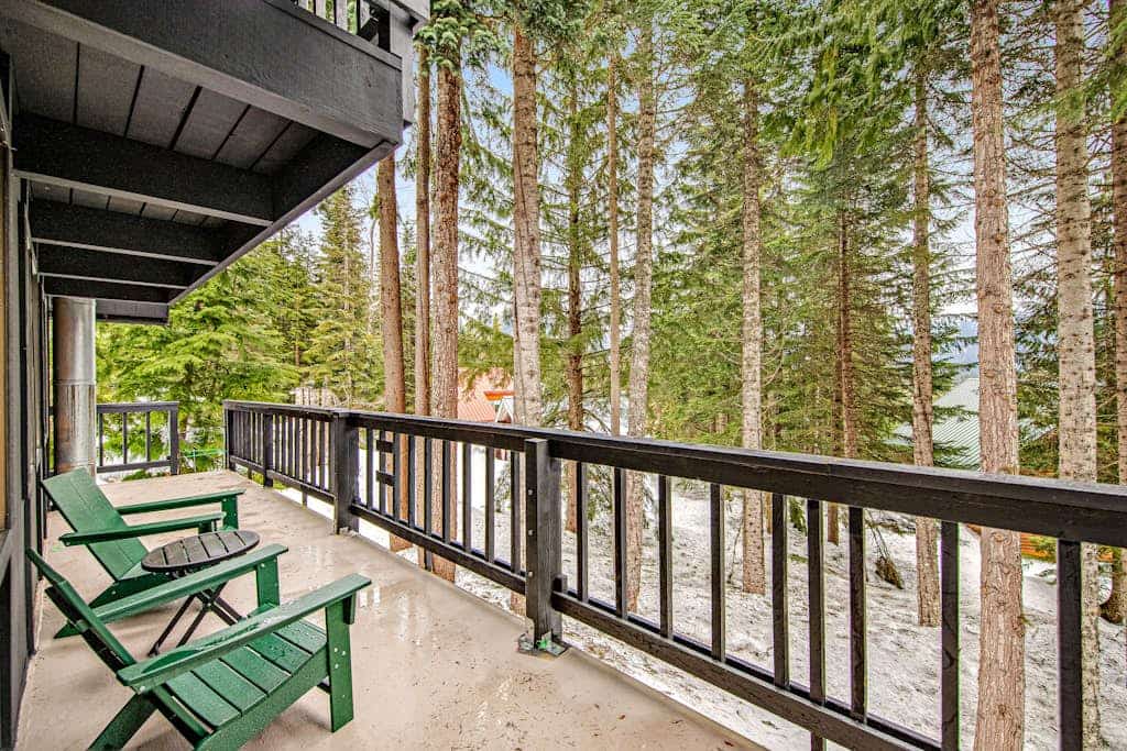 Scandinavian Lodge-Inspired Home w/ High-Speed WiFi, Wood Stove, & Washer/Dryer