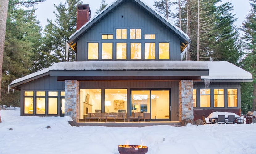 Gorgeous tree-lined home with hot tub, fireplace, grill, mountain views, & AC
